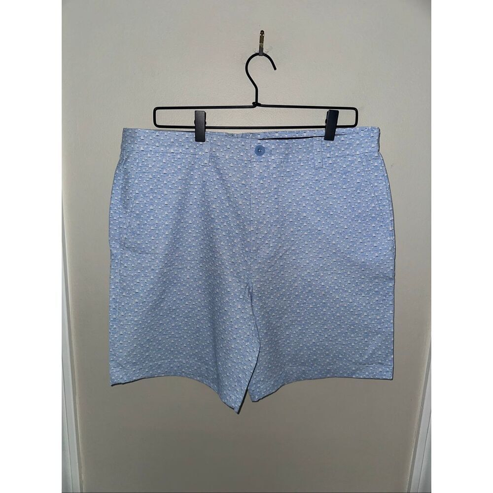 Vineyard Vines NWT Light Blue Sailboat Breaker Shorts Size 35 8”